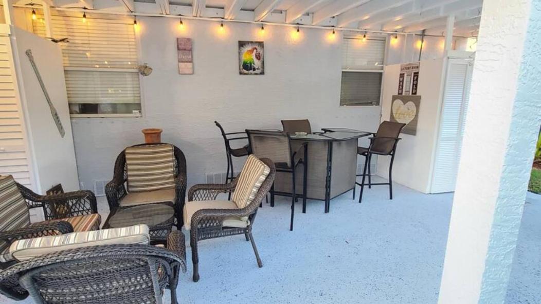 Palm Springs 3-Bedroom 2-Bath 5 Miles To The Beach 레이크워쓰 외부 사진