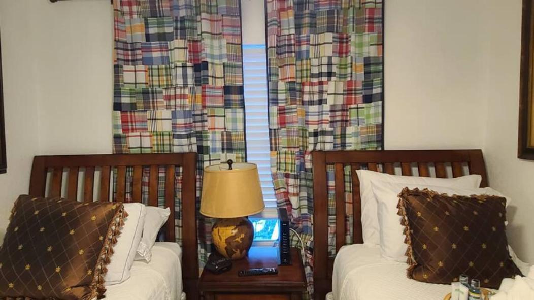 Palm Springs 3-Bedroom 2-Bath 5 Miles To The Beach 레이크워쓰 외부 사진
