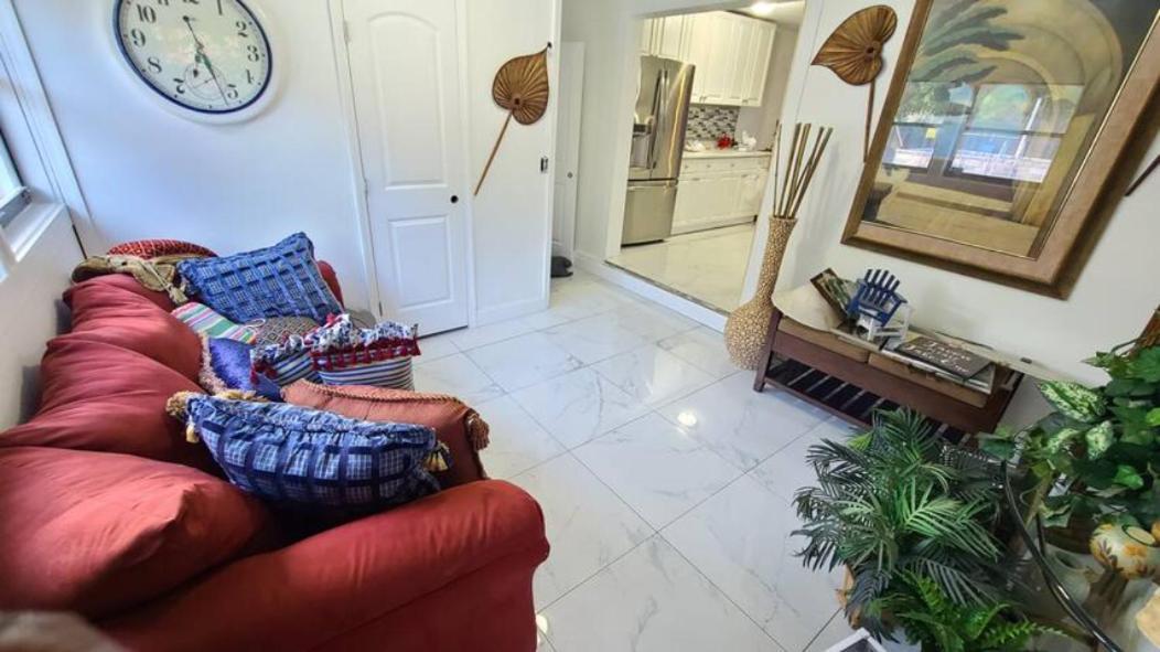 Palm Springs 3-Bedroom 2-Bath 5 Miles To The Beach 레이크워쓰 외부 사진