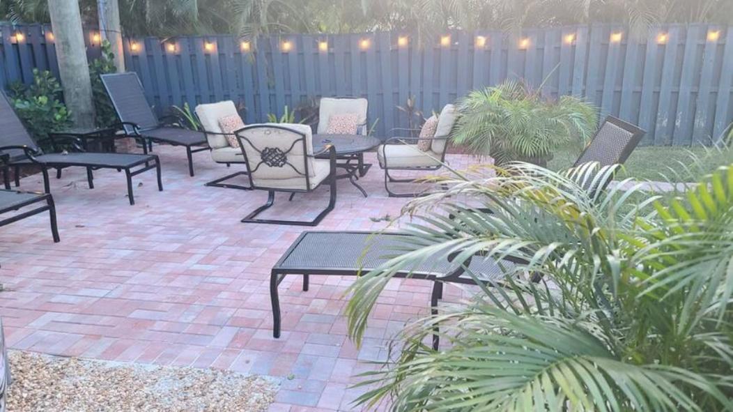 Palm Springs 3-Bedroom 2-Bath 5 Miles To The Beach 레이크워쓰 외부 사진